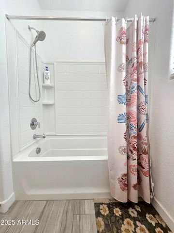 8926 W RANCHO Drive, Glendale, AZ 85305