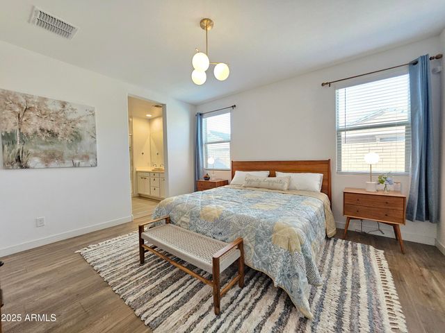 8926 W RANCHO Drive, Glendale, AZ 85305