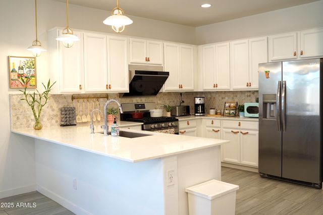 8926 W RANCHO Drive, Glendale, AZ 85305