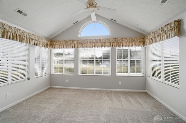 2016 Wentworth Village Drive, Bellbrook, OH 45305