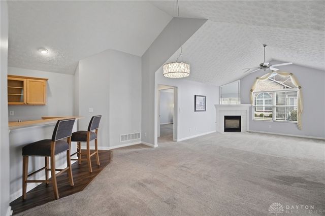 2016 Wentworth Village Drive, Bellbrook, OH 45305