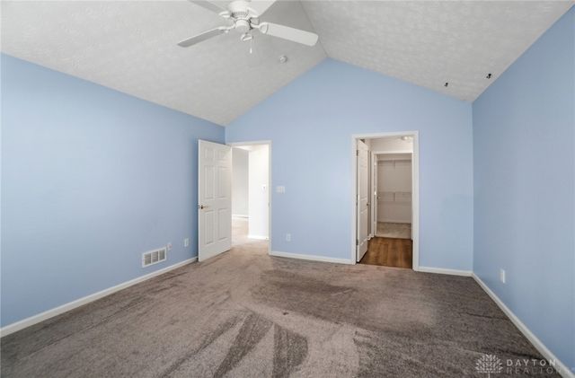 2016 Wentworth Village Drive, Bellbrook, OH 45305