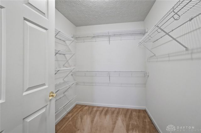 2016 Wentworth Village Drive, Bellbrook, OH 45305