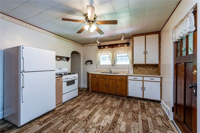 8018 Hayward Street, Hempfield Twp, PA 15691