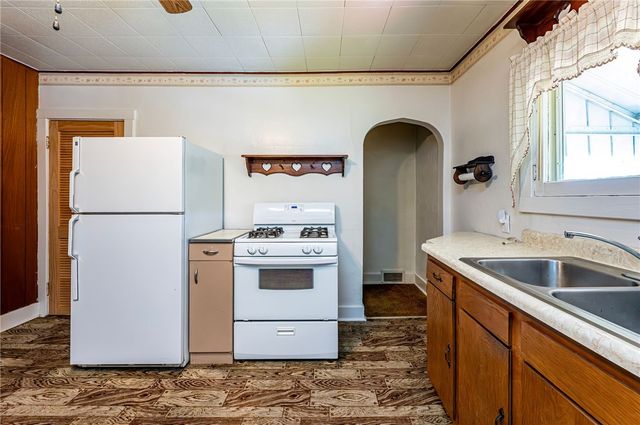 8018 Hayward Street, Hempfield Twp, PA 15691