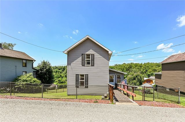 8018 Hayward Street, Hempfield Twp, PA 15691