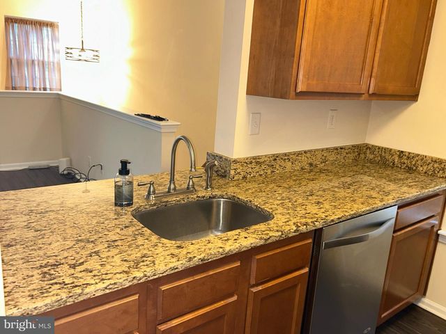 2406B YARMOUTH LN, Mount Laurel, NJ 08054