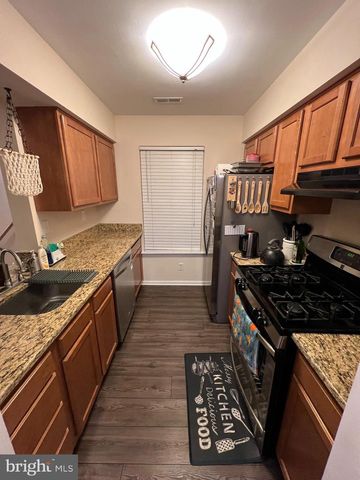 2406B YARMOUTH LN, Mount Laurel, NJ 08054