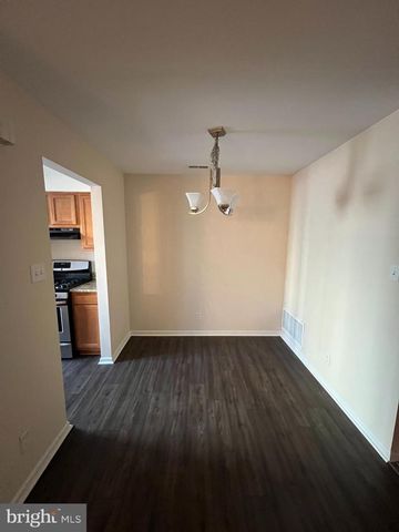 2406B YARMOUTH LN, Mount Laurel, NJ 08054