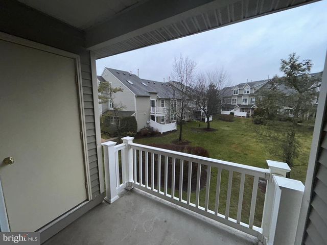 2406B YARMOUTH LN, Mount Laurel, NJ 08054