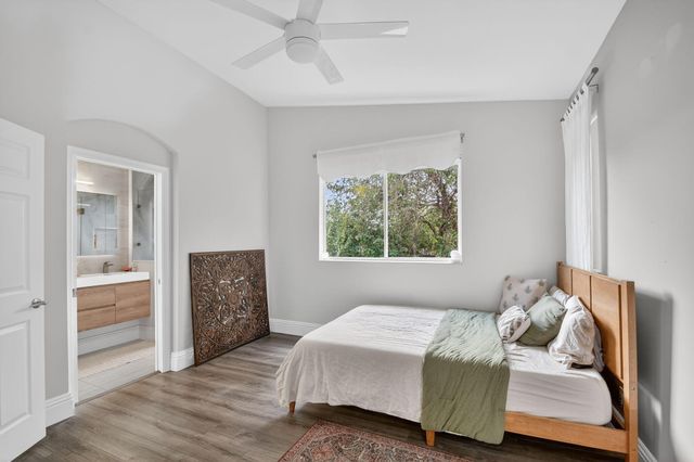 1814 Sonrisa Street, Riviera Beach, FL 33404