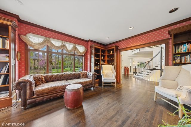 440 Woodside Avenue, Hinsdale, IL 60521