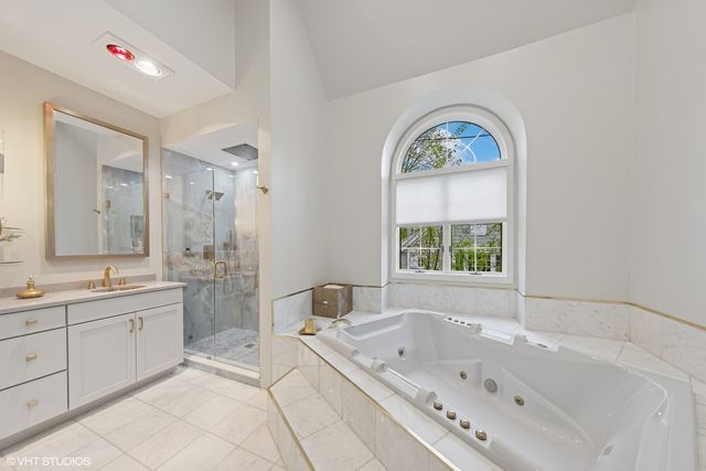 440 Woodside Avenue, Hinsdale, IL 60521