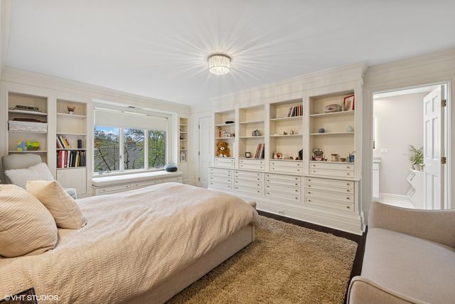 440 Woodside Avenue, Hinsdale, IL 60521