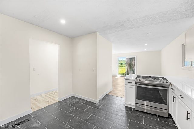34297 W Point Drive, North Ridgeville, OH 44039