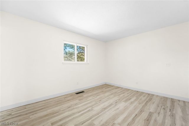34297 W Point Drive, North Ridgeville, OH 44039
