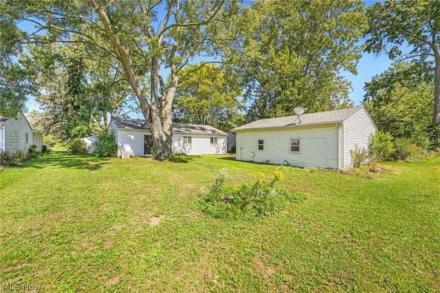 34297 W Point Drive, North Ridgeville, OH 44039