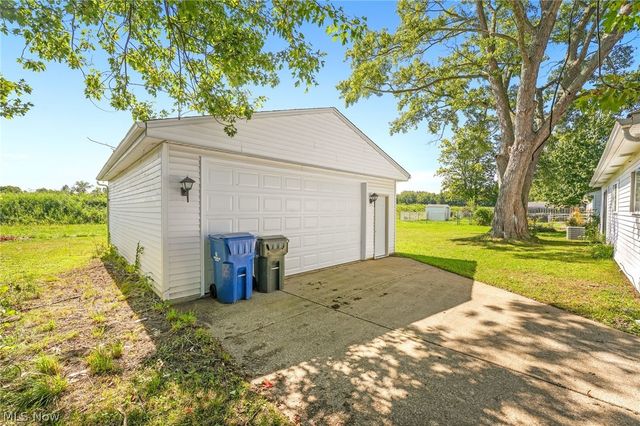 34297 W Point Drive, North Ridgeville, OH 44039