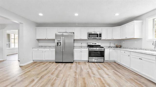 154 Possum Walk Loop, Huntsville, TX 77340