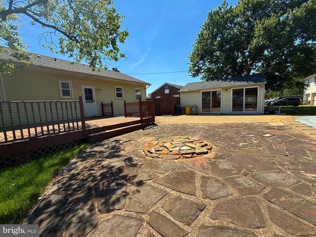 1116 MCHENRY DR, Glen Burnie, MD 21061