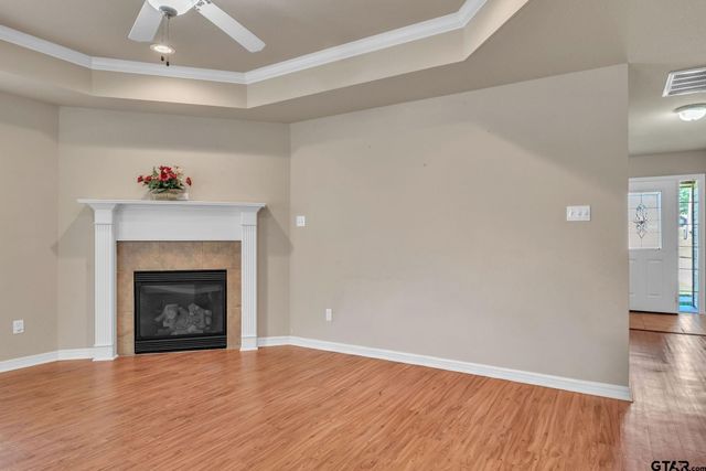 5 Oak Run, White Oak, TX 75693