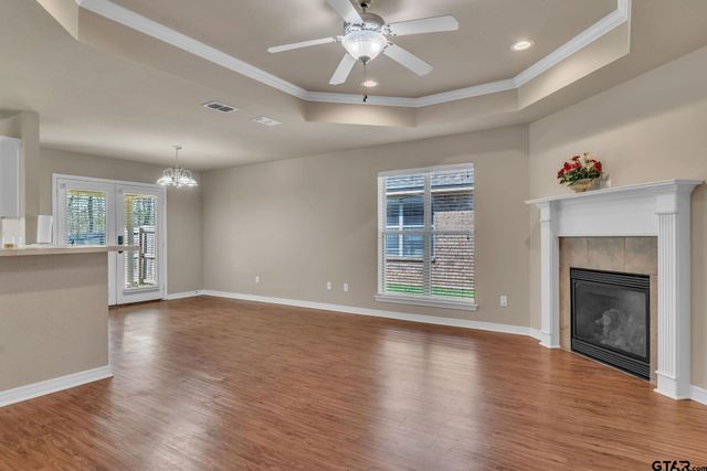 5 Oak Run, White Oak, TX 75693
