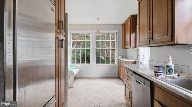 2351 49TH ST NW, Washington, DC 20007