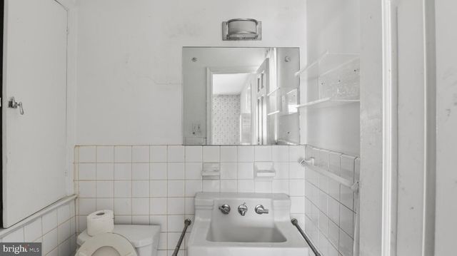 2351 49TH ST NW, Washington, DC 20007