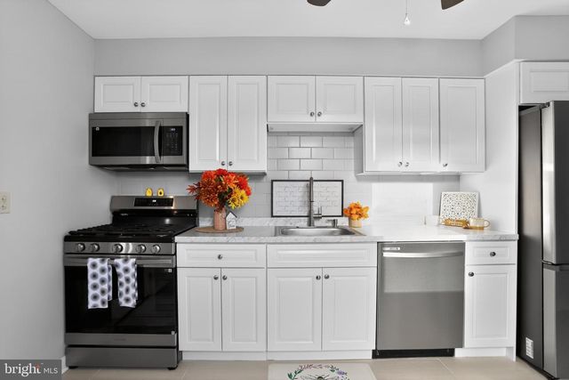 906 GARFIELD AVE, Glenside, PA 19038