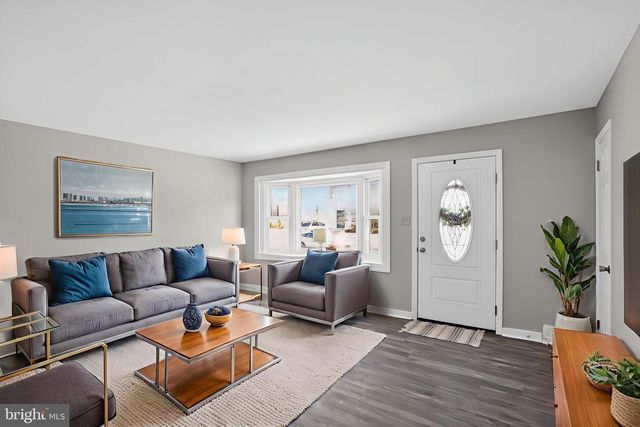 906 GARFIELD AVE, Glenside, PA 19038