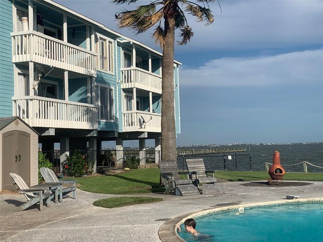 500 Tiki Drive 103, Tiki Island, TX 77554
