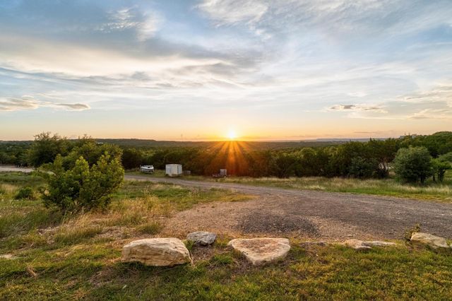 2025 Cripple Creek Stage RD, Dripping Springs, TX 78620