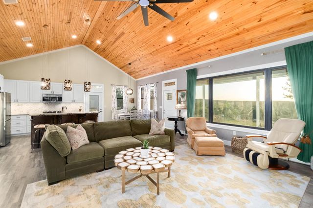 2025 Cripple Creek Stage RD, Dripping Springs, TX 78620