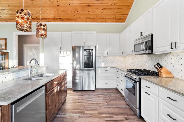 2025 Cripple Creek Stage RD, Dripping Springs, TX 78620
