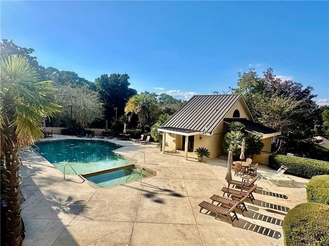 100 Tower Drive 403, Daphne, AL 36526