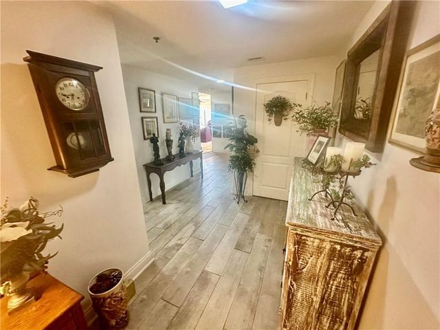 100 Tower Drive 403, Daphne, AL 36526