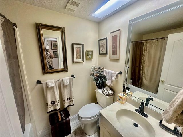 100 Tower Drive 403, Daphne, AL 36526