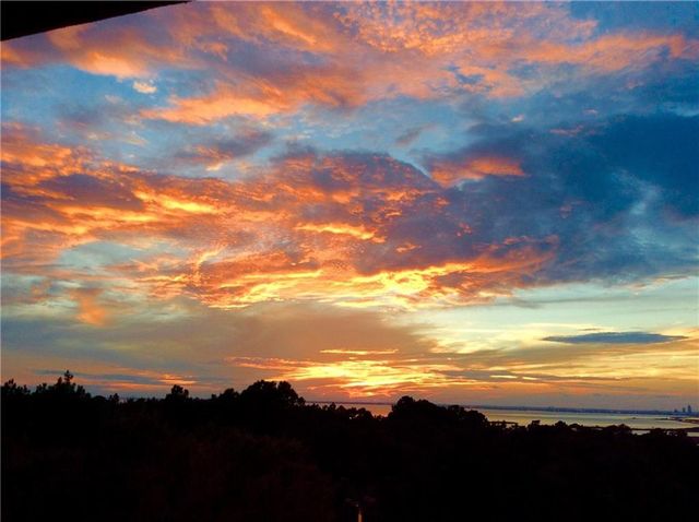 100 Tower Drive 403, Daphne, AL 36526