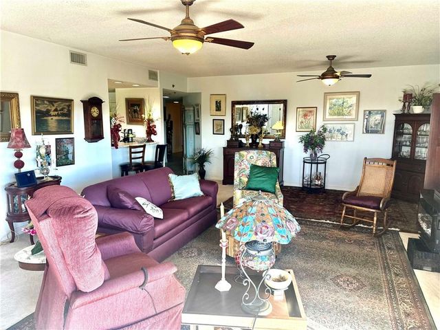 100 Tower Drive 403, Daphne, AL 36526