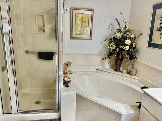 100 Tower Drive 403, Daphne, AL 36526