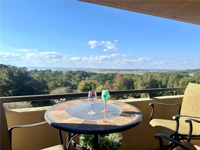 100 Tower Drive 403, Daphne, AL 36526