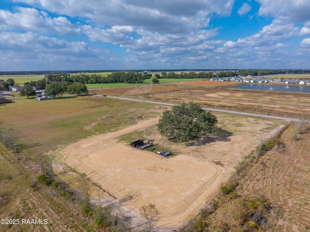 537 Chemin Agreable, Youngsville, LA 70592