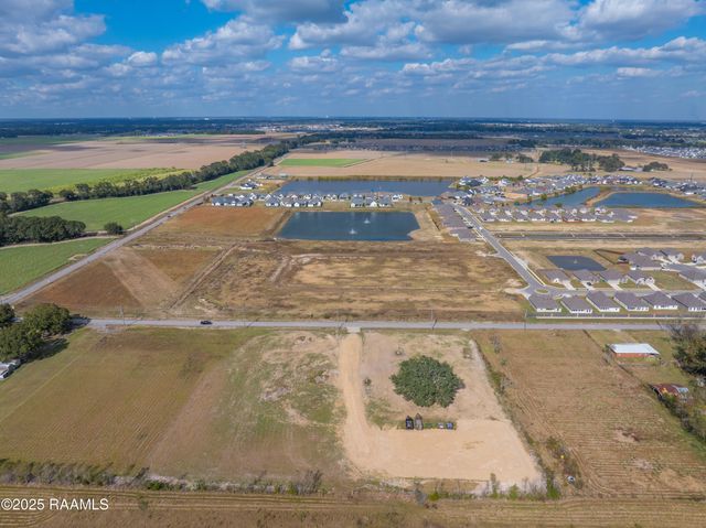 537 Chemin Agreable, Youngsville, LA 70592