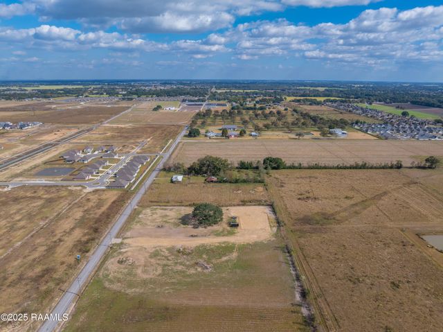 537 Chemin Agreable, Youngsville, LA 70592