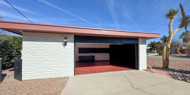 3005 Ronna Drive, Las Cruces, NM 88001