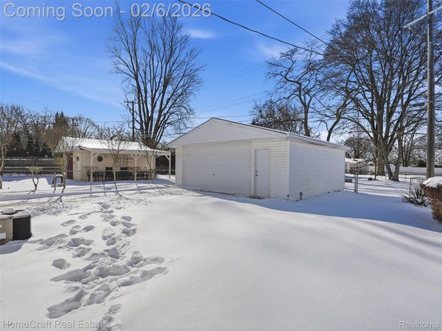 1820 Geneva Street, Dearborn, MI 48124