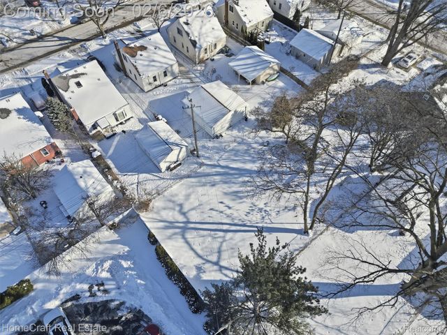 1820 Geneva Street, Dearborn, MI 48124