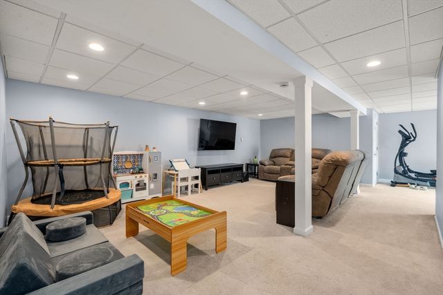 14 Mitchell Street, Southborough, MA 01772