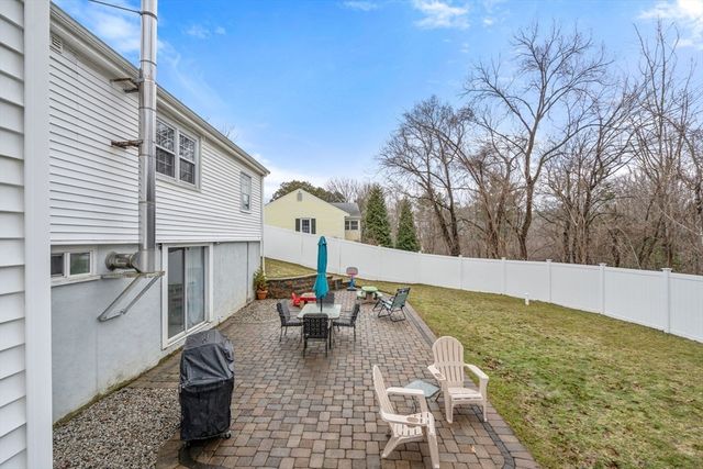 14 Mitchell Street, Southborough, MA 01772