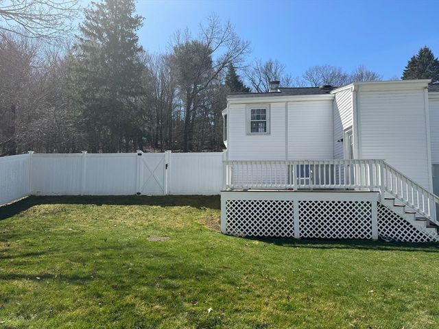 14 Mitchell Street, Southborough, MA 01772